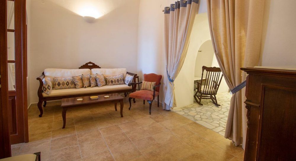 La Maltese Private House Imerovigli Bagian luar foto